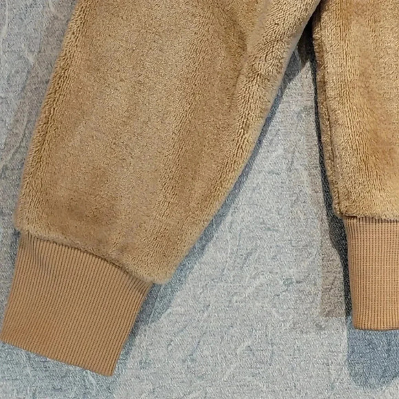 Ardene Tan Warm &  Fuzzy Long Sleeve Teddy Hoodie in Size Small - Picture 6 of 10